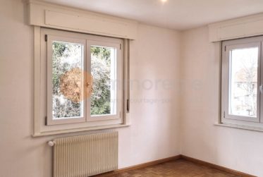 Bel appartement de 3,5 pièces au 1er étage avec balcons